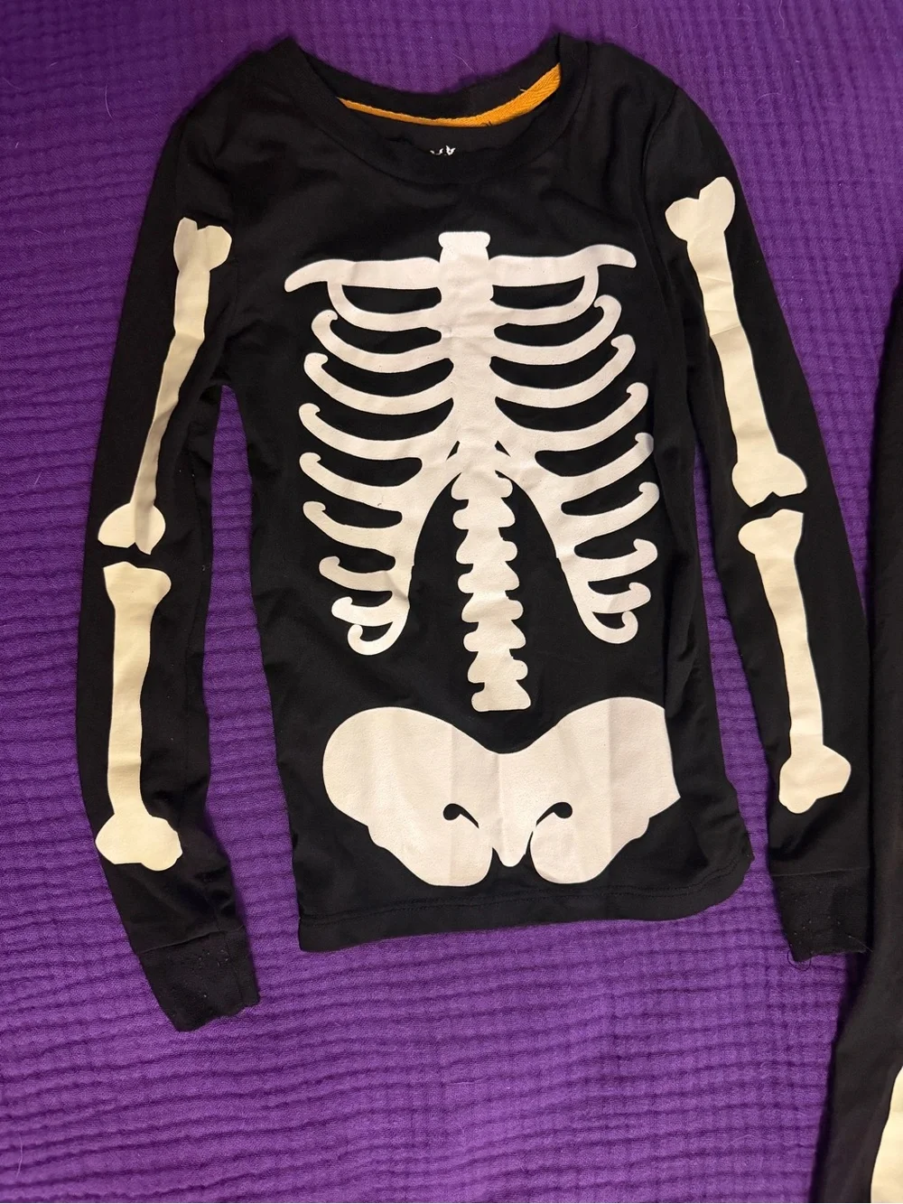 Kids Black Skeleton Pajama Set with Glow-Like Bone Print